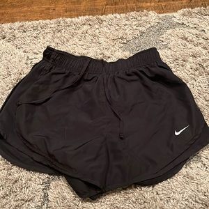 black nike athletic shorts size M